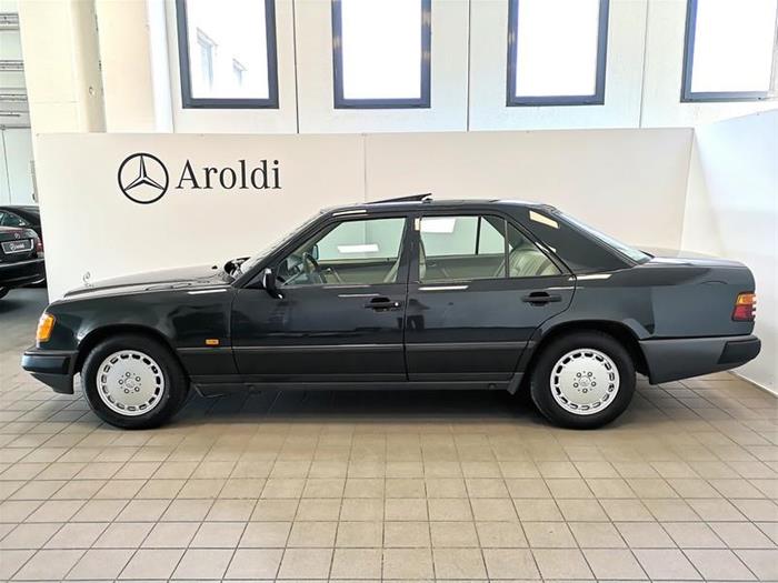 Aroldi, service Mercedes-Benz a Cremona - MERCEDES-BENZ 200 E (W124) | ID -1799