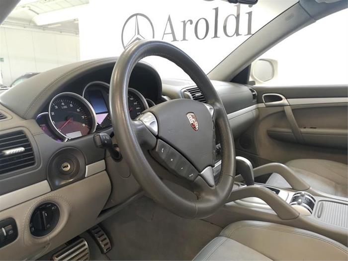 Aroldi, service Mercedes-Benz a Cremona - PORSCHE Cayenne  | ID -1804