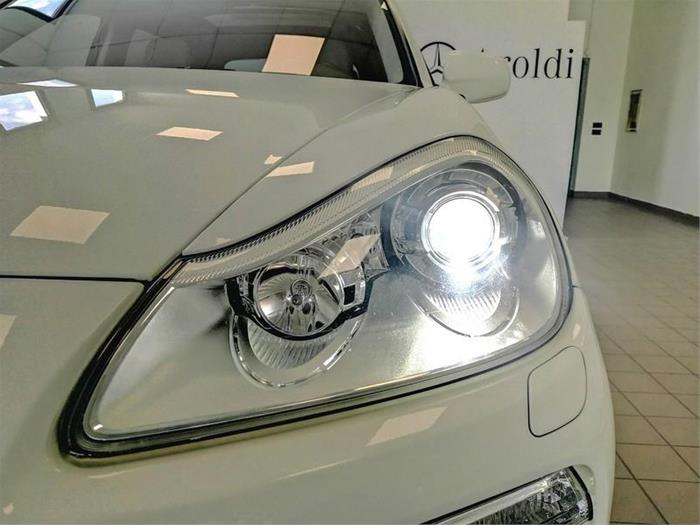 Aroldi, service Mercedes-Benz a Cremona - PORSCHE Cayenne  | ID -1804